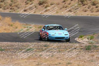 media/Jun-01-2025-CalClub SCCA (Sun) [[eae223c5dd]]/Group 5/Qualifying/